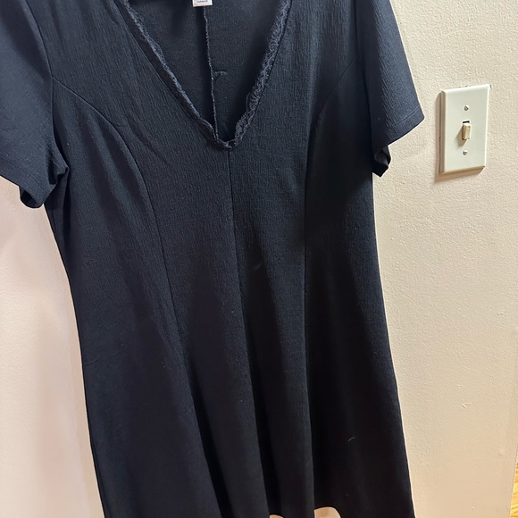 Brand new T-shirt, H&M dress - Picture 5 of 8